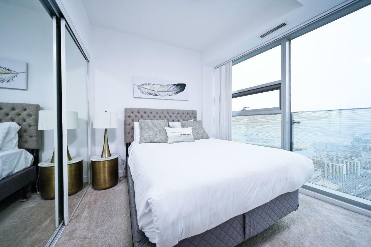 The York Boutique Suites Toronto Exterior photo